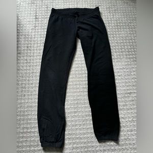 Lululemon sweat pants size 8 black